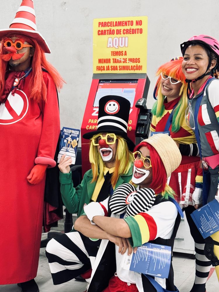 Personagens da Turma do Fom Fom.
