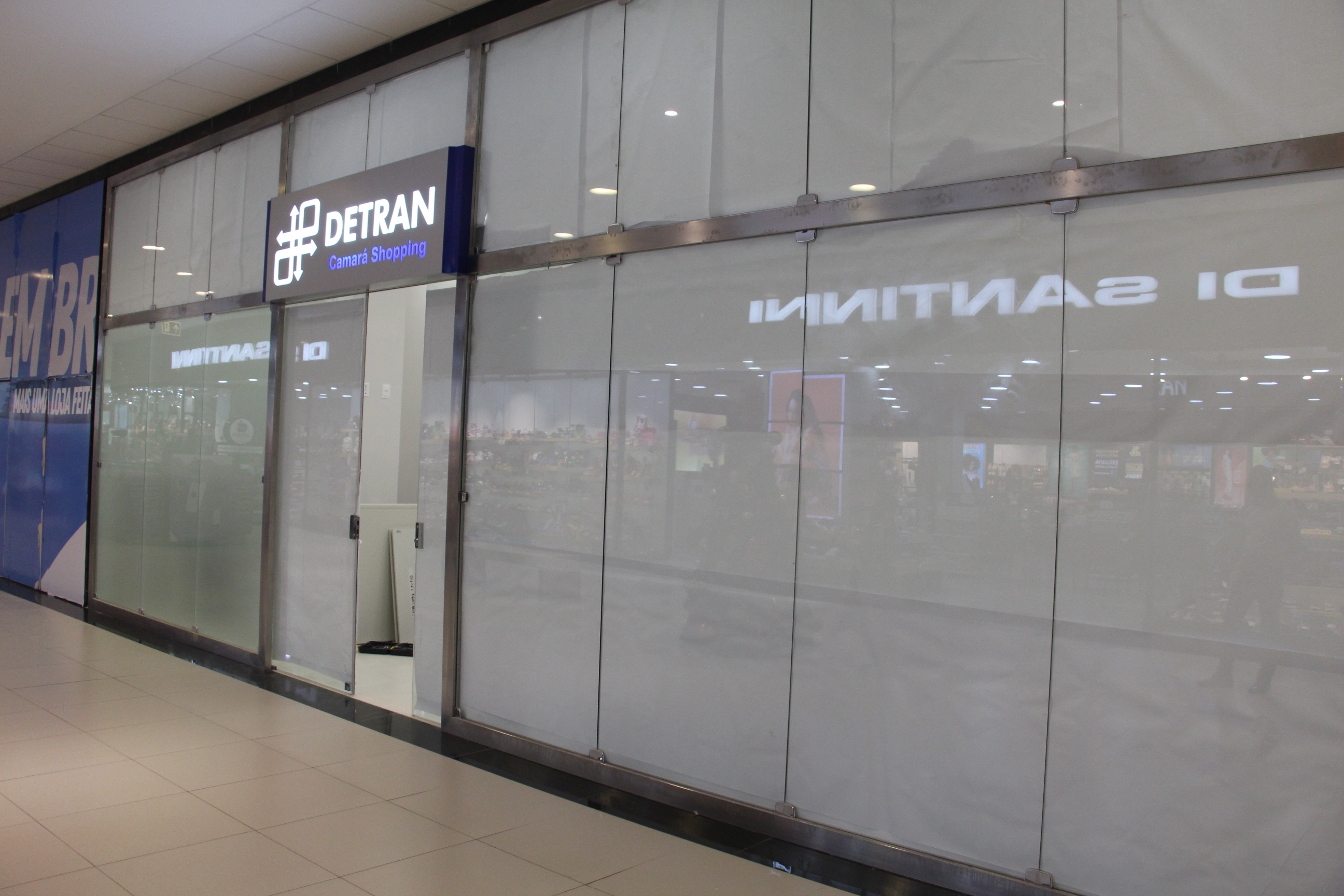 Fachada da loja do DETRAN-PE que será implantada no Camará Shopping. 
